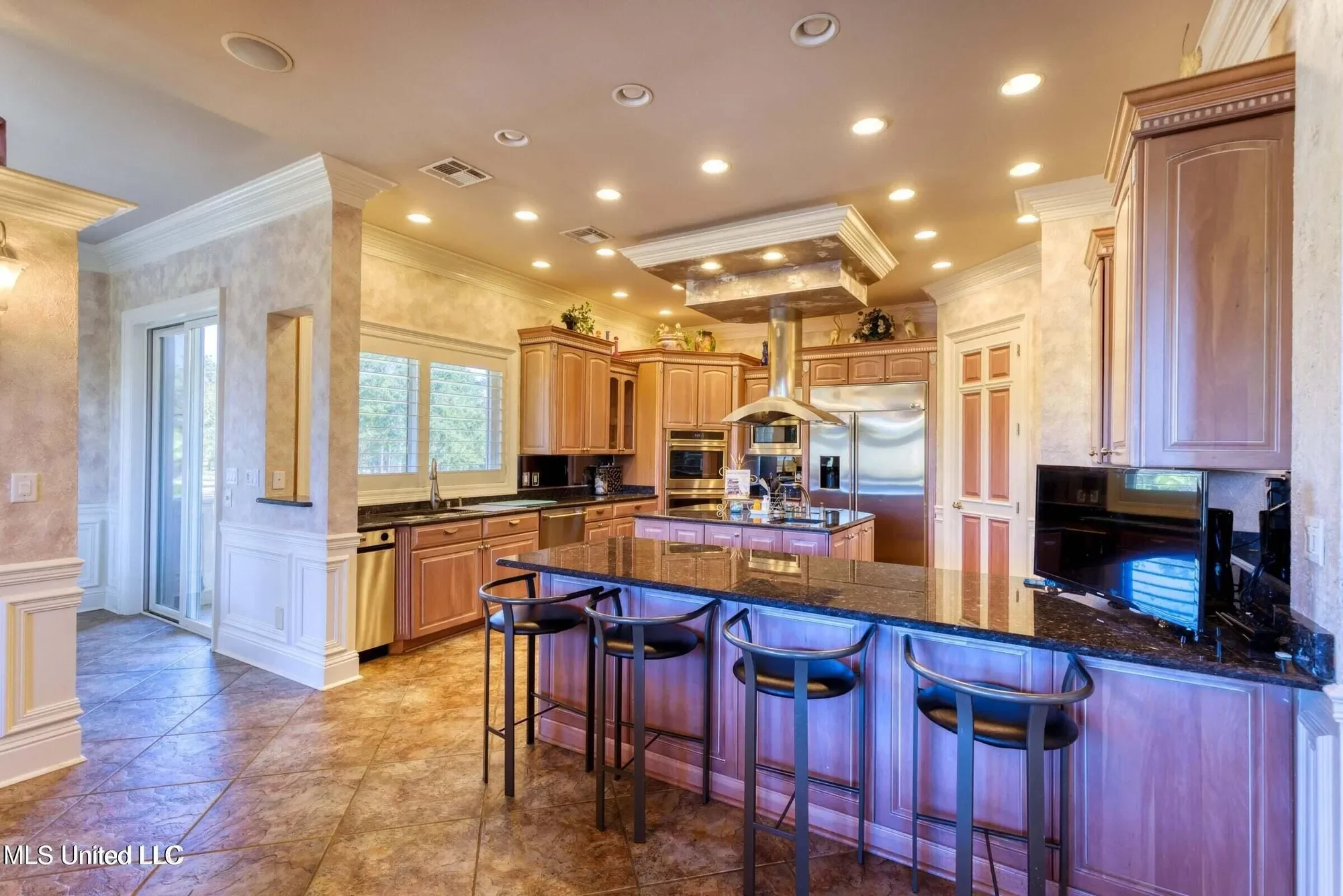 8230 Maunalani Place, Diamondhead, MS 39525, Diamondhead, Mississippi, United States. - Photo 17