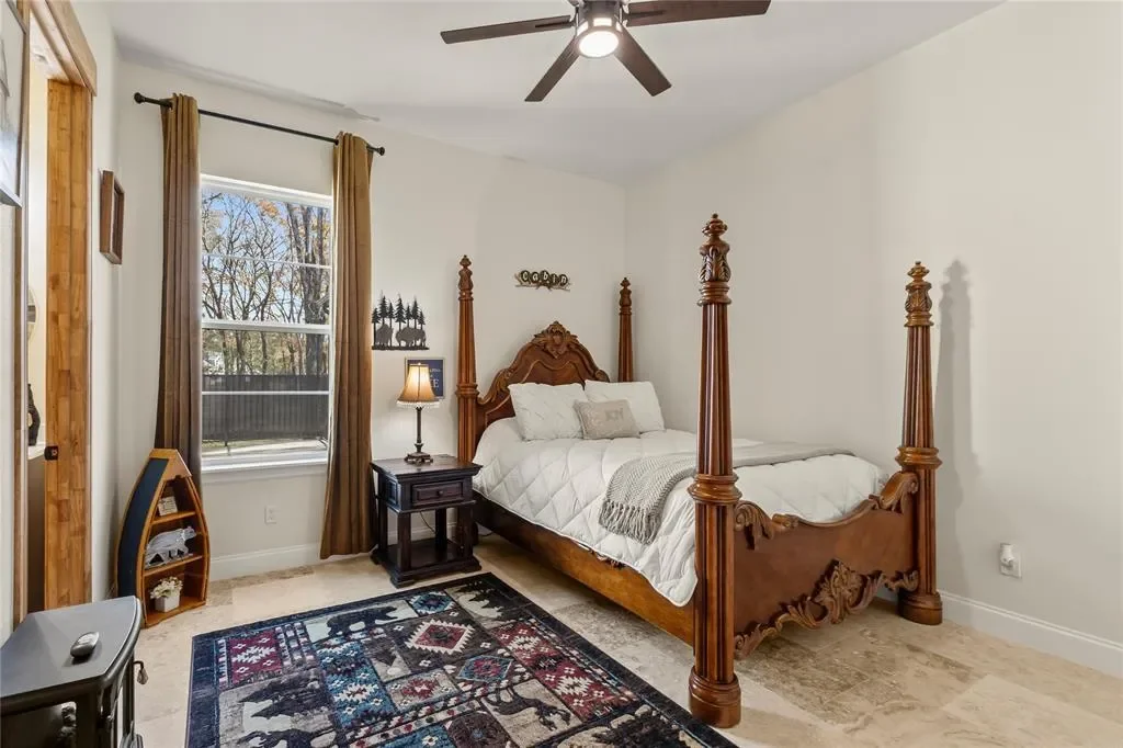 313 Cedar Creek Landing Lane, Mabank, Texas, United States. - Photo 15