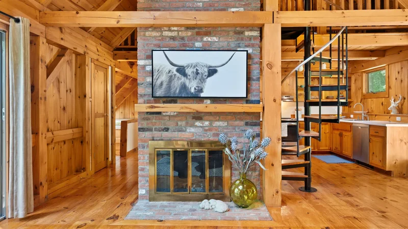 Terrific Country Living Property