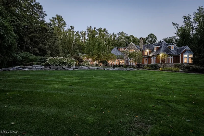 7955 Gray Eagle Chase, Gates Mills, OH 44040, Gates Mills, Ohio, United States. - Photo 43