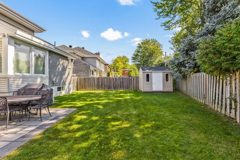 114 Rue Louis-Riel, Dollard-Des Ormeaux, Quebec, Canada. - Photo 11