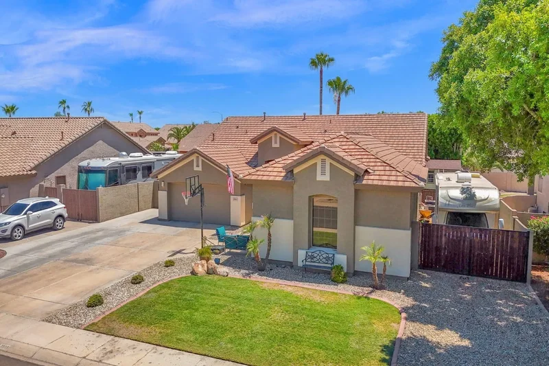7965 W Robin Lane , Peoria, AZ 85383, Peoria, Arizona, United States. - Photo 54