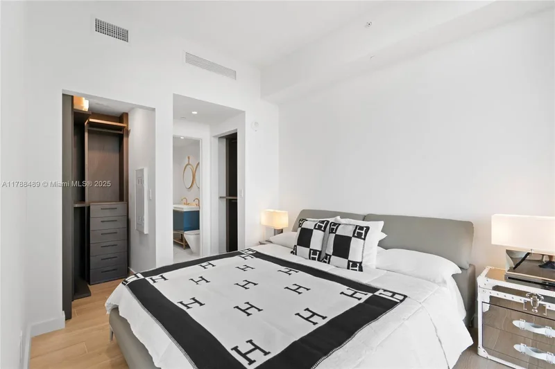 2678 Tigertail Ave 615, Miami, Florida, United States. - Photo 23