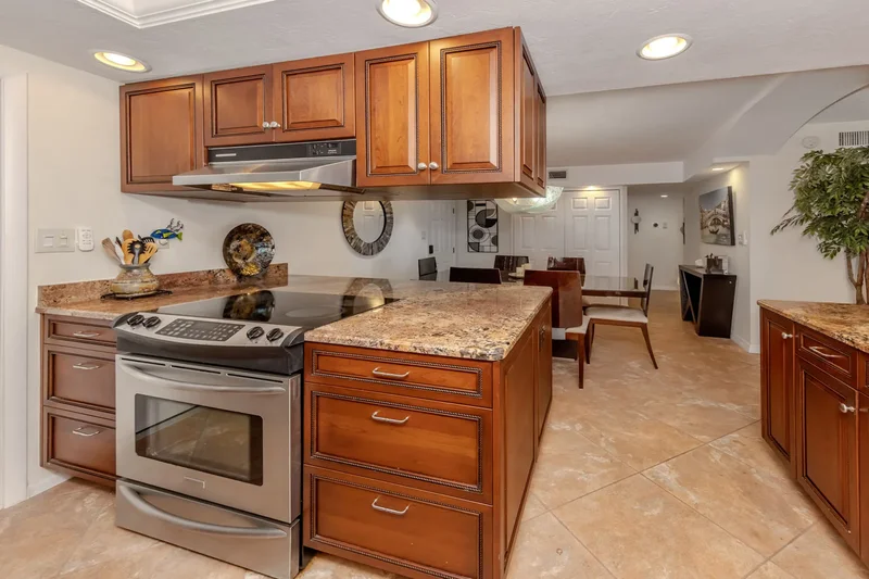 1150 Tarpon Center Drive , 608 (6-H), Venice, FL 34285, Venice, Florida, United States. - Photo 19