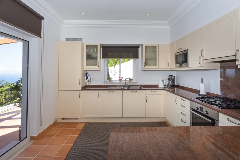 3-Bedroom Villa with Ocean Views & Pool in Palheiro Village, Funchal