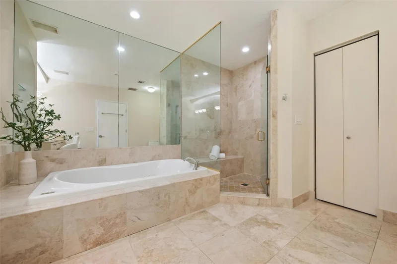 2100 N Ocean Blvd 20D, Wilton Manors, Florida, United States. - Photo 18