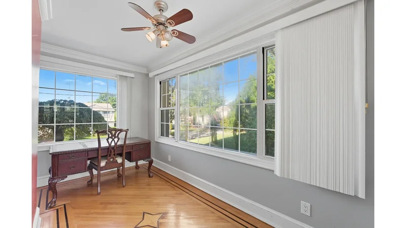255-10 Iowa Road, New York, New York, United States. - Photo 23