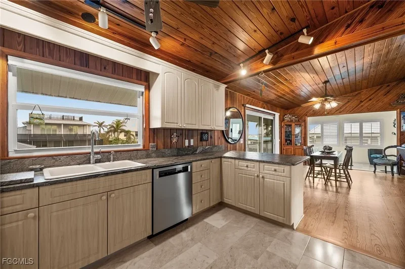 2324 Cherimoya Lane, St James City, FL 33956, Saint James City, Florida, United States. - Photo 37