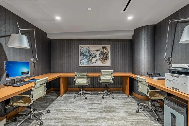 888 W E Street 1001, San Diego, California, United States. - Photo 61