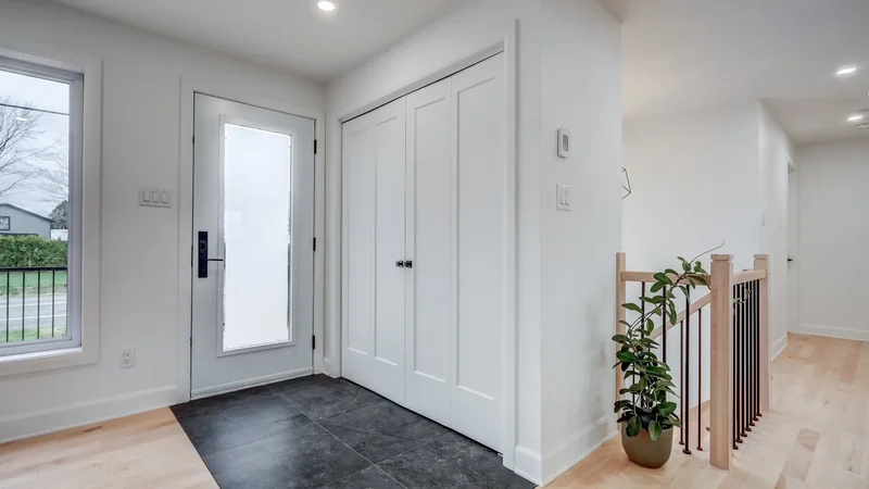 2100 Rue Richelieu, Saint-Marc-sur-Richelieu, Quebec, Canada. - Photo 29
