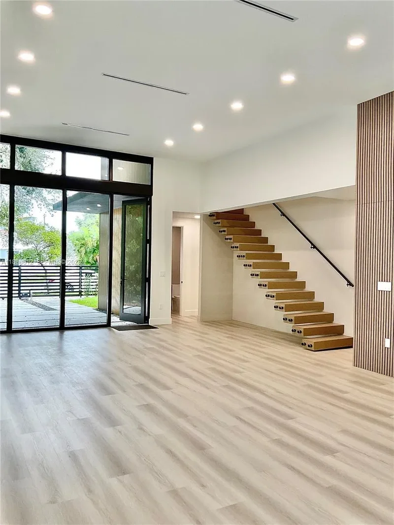 Single Family Residence in Miami