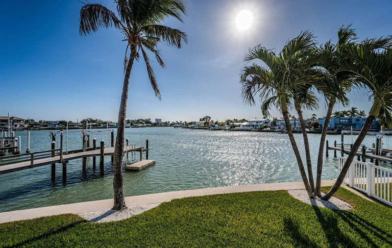 7986 9th Ave S, St Petersburg, FL 33707, St. Petersburg, Florida, United States. - Photo 74