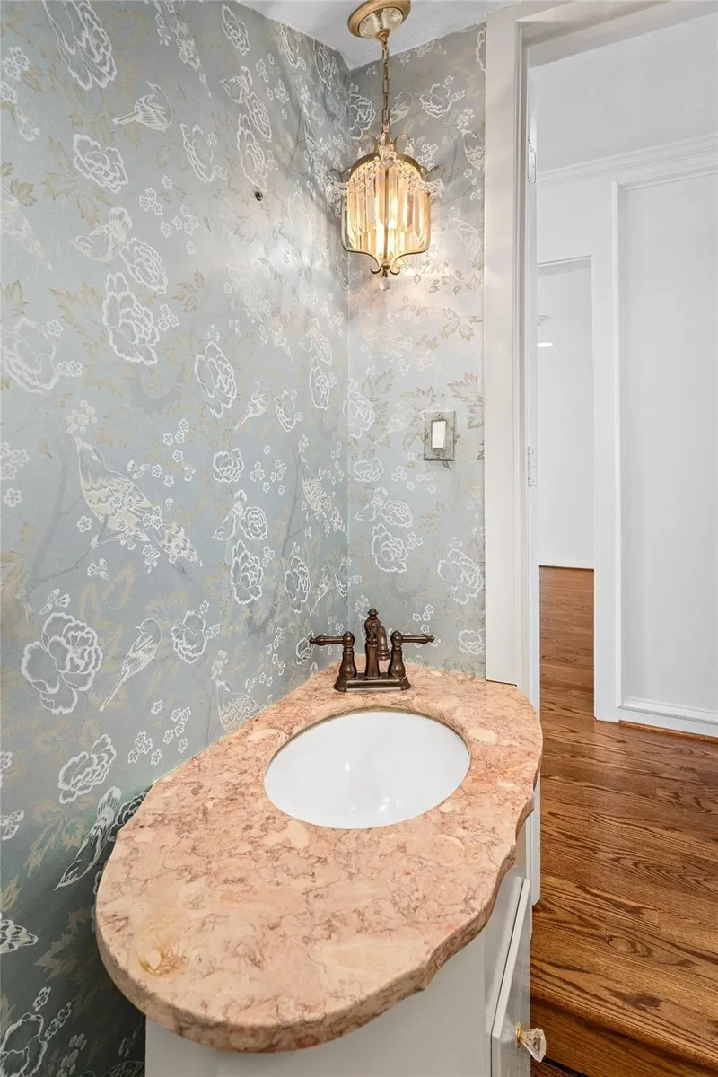 2105 Del Monte Drive, Houston, Texas, United States. - Photo 39