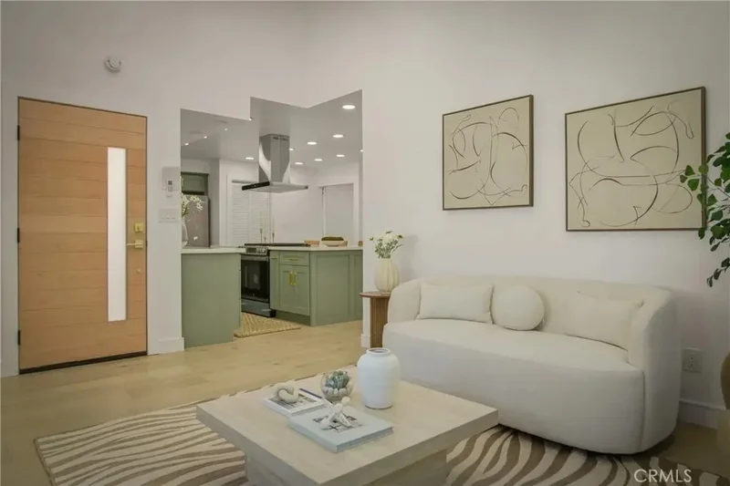 6150 Strickland Avenue, Los Angeles, California, United States. - Photo 10