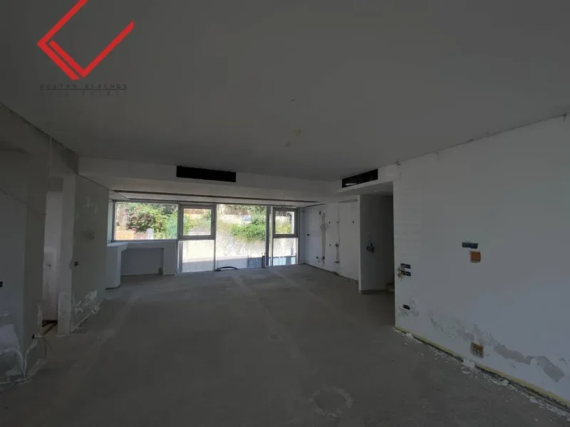 Detached 683sqm in Voula
