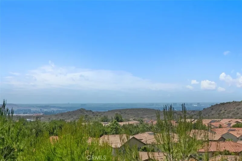 11 Juniper, Lake Forest, CA 92630, Lake Forest, California, United States. - Photo 22