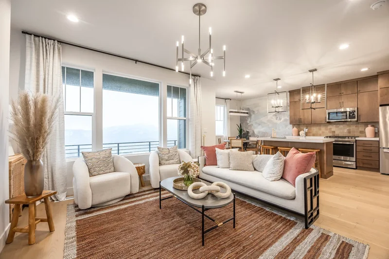 Nightly Rental 4 Bedroom Available Now!
