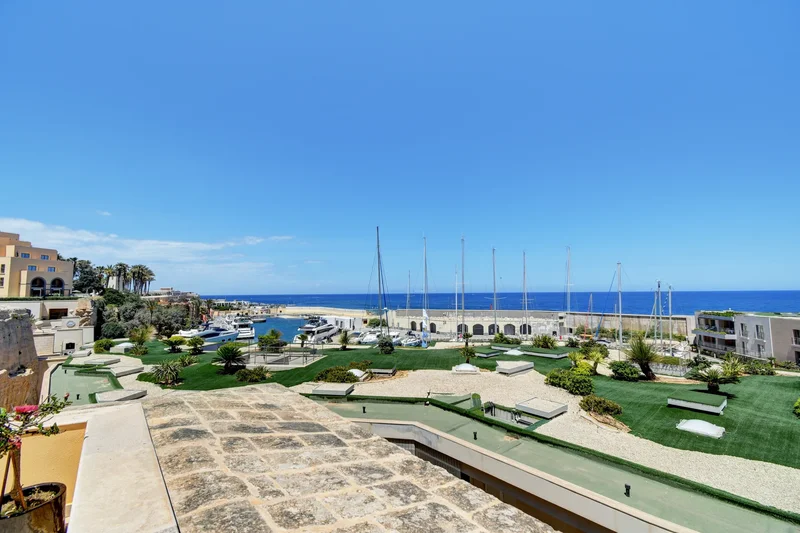 St Julians, Saint Julian's, Malta. - Photo 25