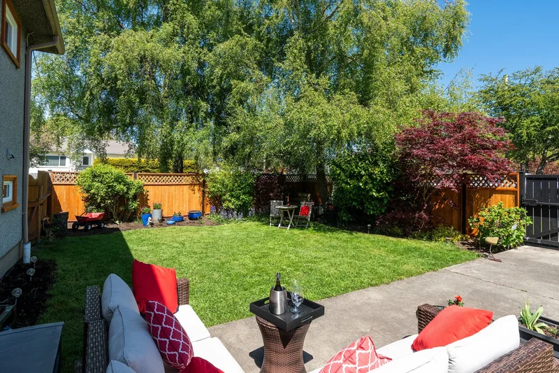 1451 Brooke Street, Victoria, BC V8S 1M4, Victoria, British Columbia, Canada. - Photo 20