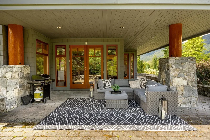 8398 Glen Abbey Lane, Whistler, British Columbia, Canada. - Photo 8