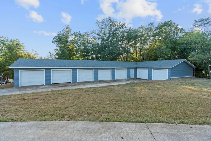 583 Bell Point Road , Laceys Spring, AL 35754, Laceys Spring, Alabama, United States. - Photo 38