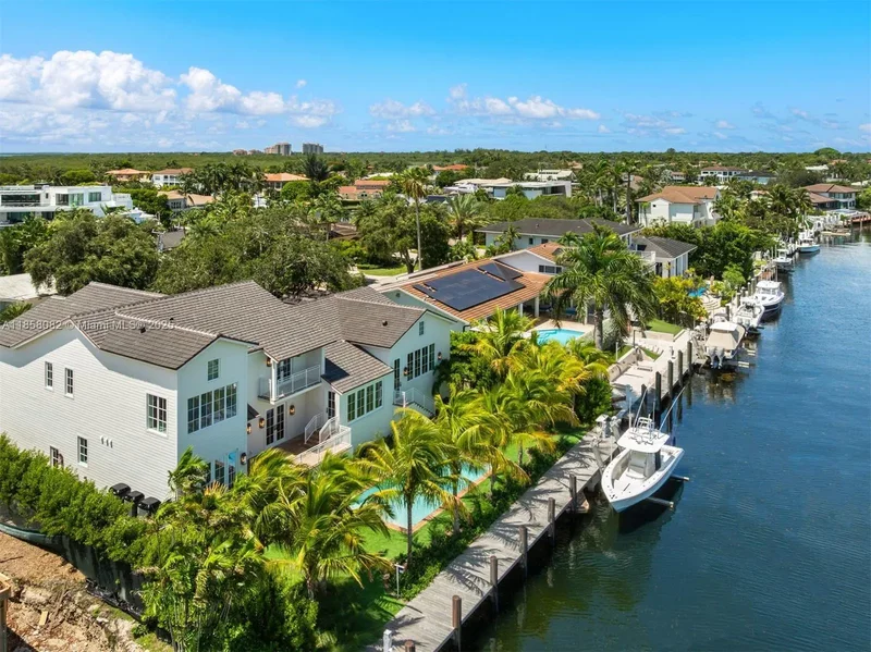 1051 San Pedro Ave, Coral Gables, Florida, United States. - Photo 72