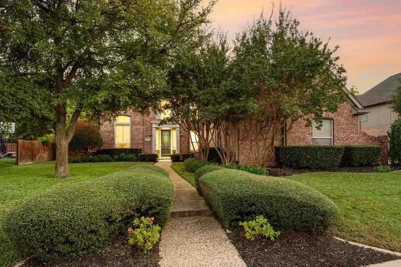 Elegant Southlake Retreat With Resort Style Backyard, And Prime Carroll Isd