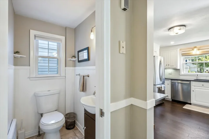 34 Sandhurst Drive, West Hartford, Connecticut, United States. - Photo 19