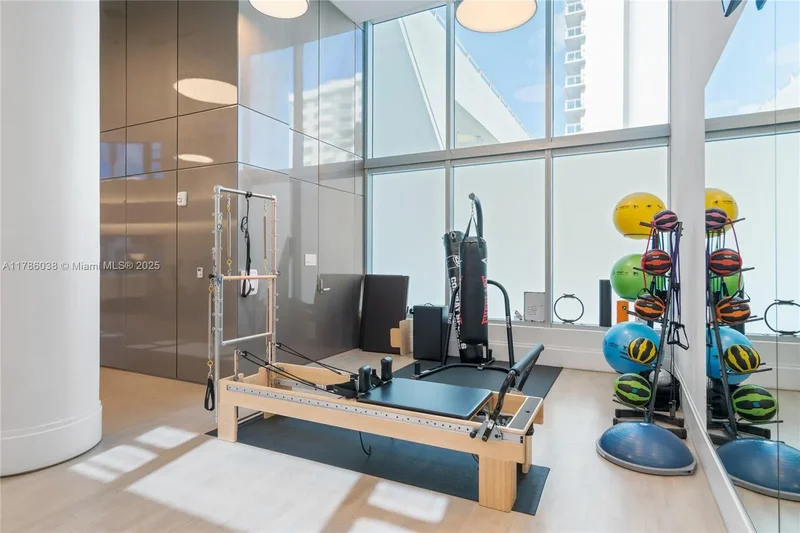 6901 Collins Ave 401, Miami Beach, Florida, United States. - Photo 39