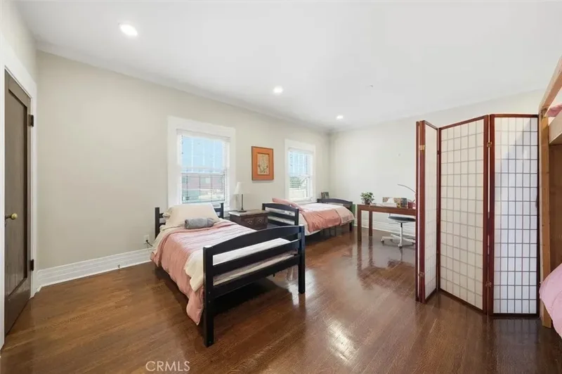 3741 W 27th, Los Angeles, California, United States. - Photo 22
