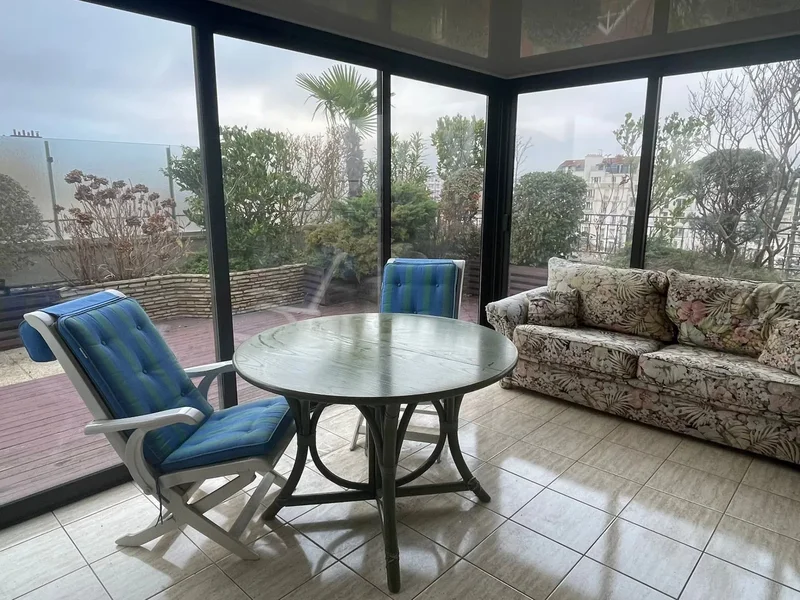 Courbevoie, Île-de-France, France. - Photo 9