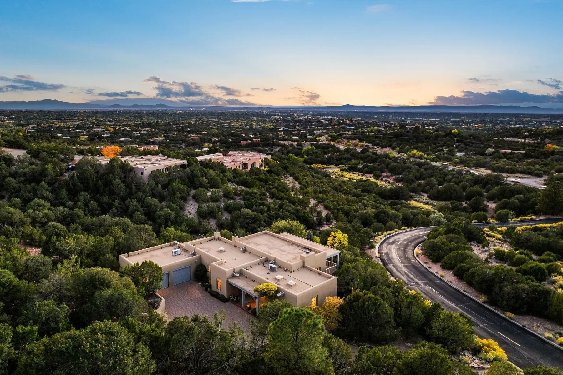 1420 Canada Del Sur, Santa Fe, NM 87501, Santa Fe, New Mexico, United States. - Photo 69