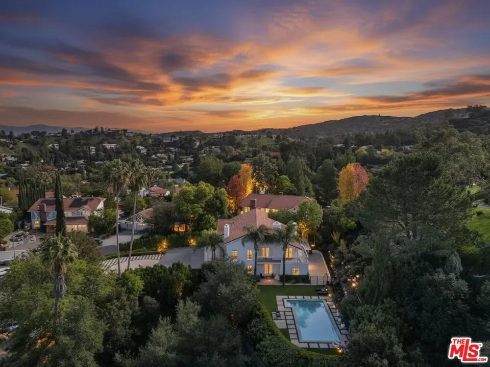 22241 Alizondo Dr, Los Angeles, California, United States. - Photo 26