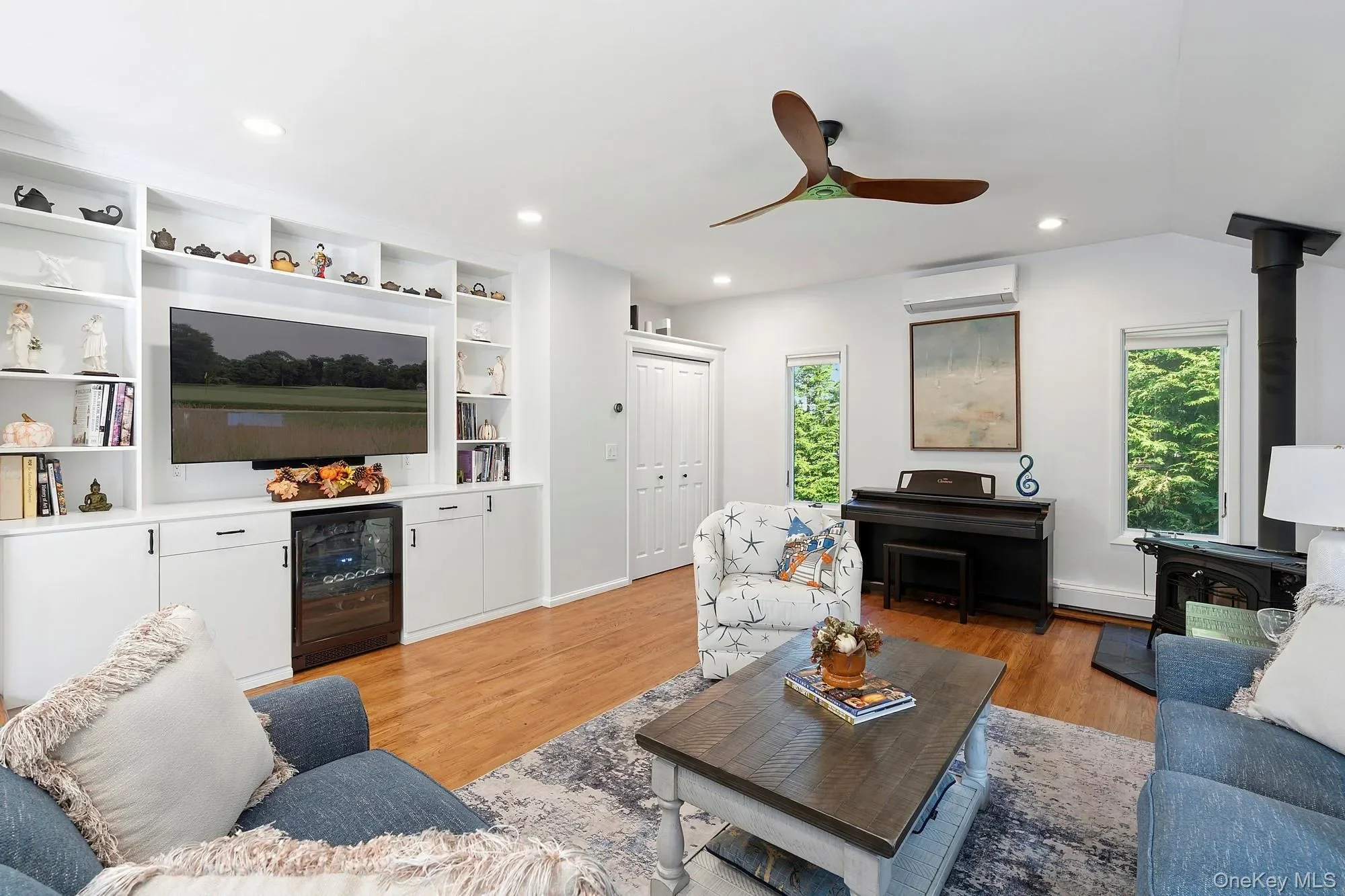 12250 Soundview Avenue, Southold, New York, United States. - Photo 2