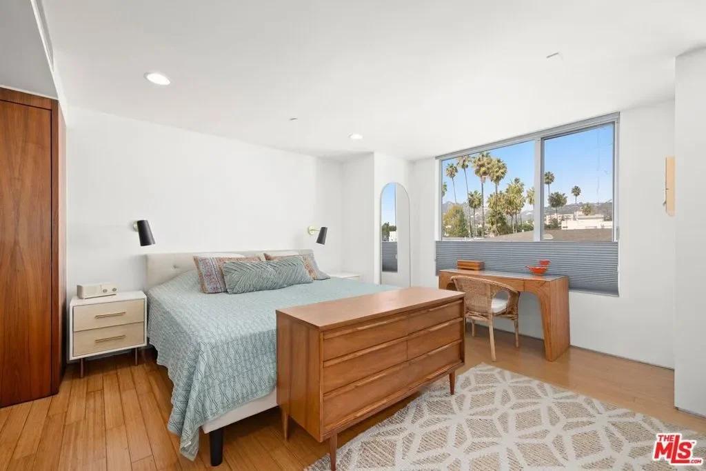 950 N Orange Grove Avenue 2, Los Angeles, California, United States. - Photo 9