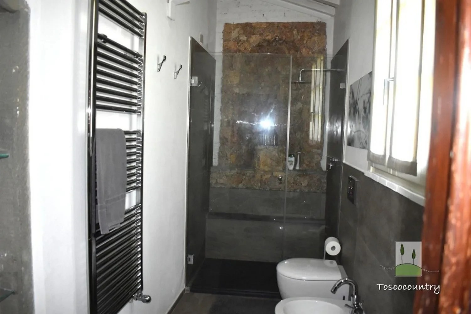 Gallery photo 3
