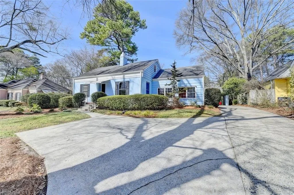 1926 N Decatur Road NE, Atlanta, Georgia, United States. - Photo 3