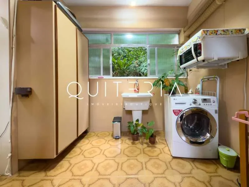 Agradável apartamento no Alto Leblon, 4 quartos, 2 vagas e 160m²