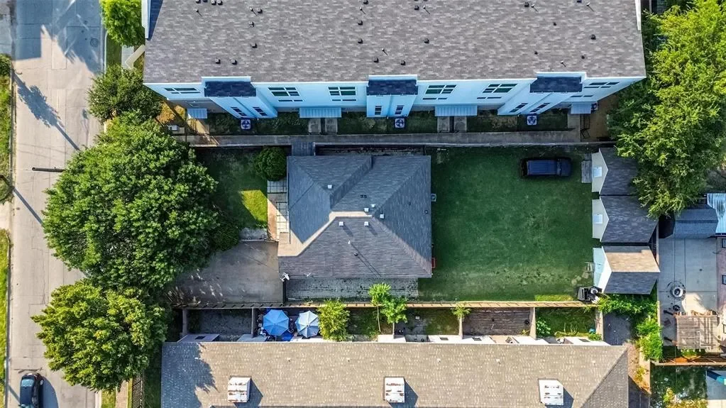 1510 N Carroll Avenue, Dallas, Texas, United States. - Photo 18
