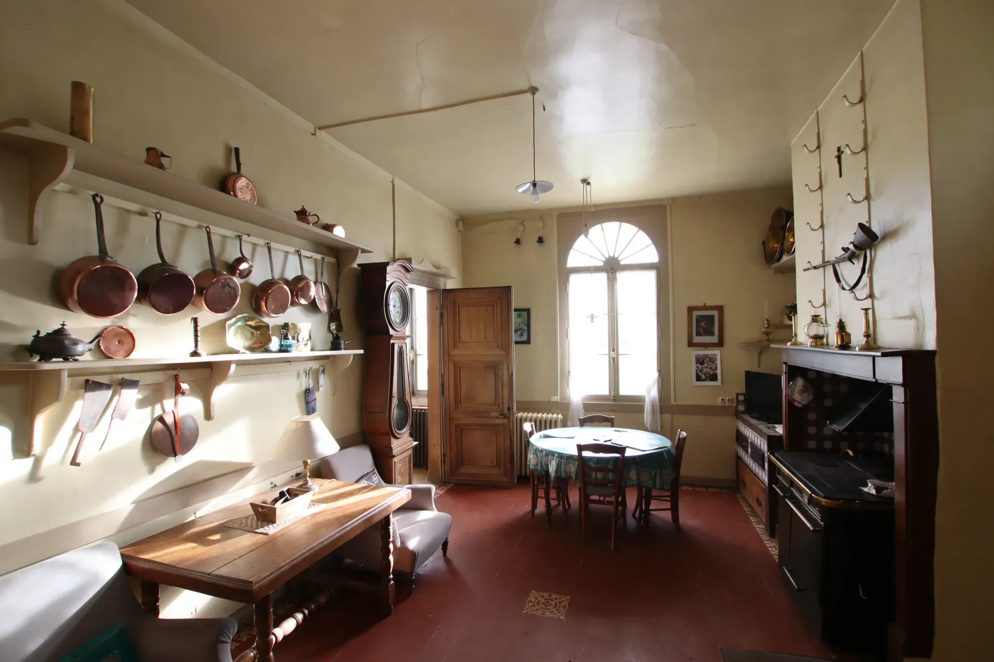 Veules-les-Roses, Normandy, France. - Photo 12
