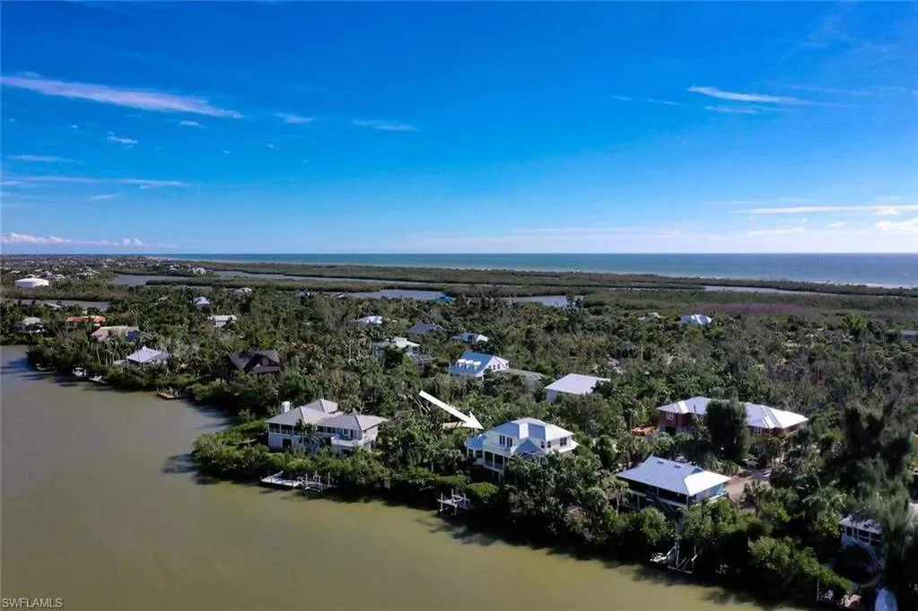 5810 Pine Tree DR, Sanibel, FL, 33957, USA, Sanibel, Florida, United States. - Photo 15