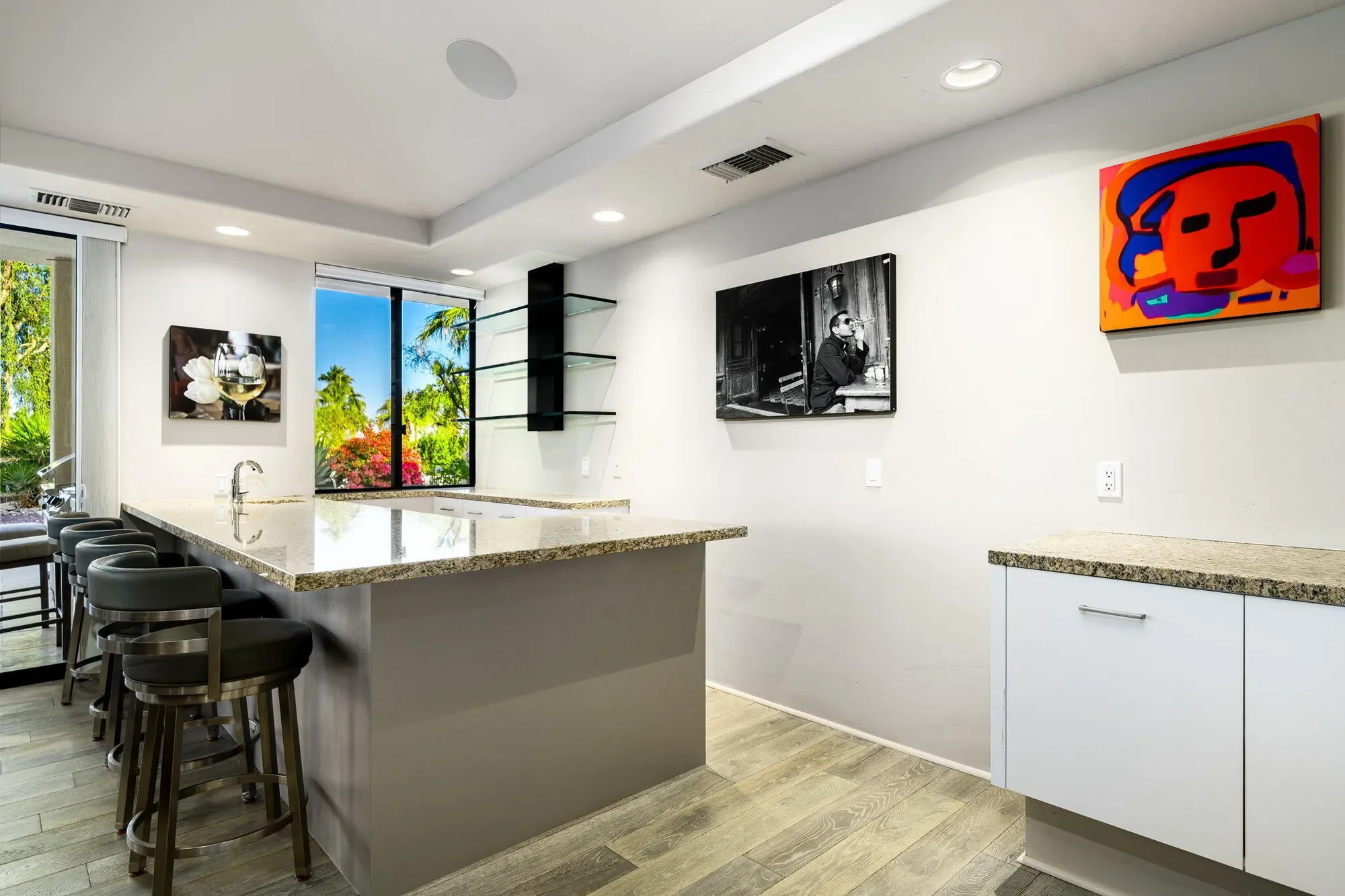 Gallery photo 9