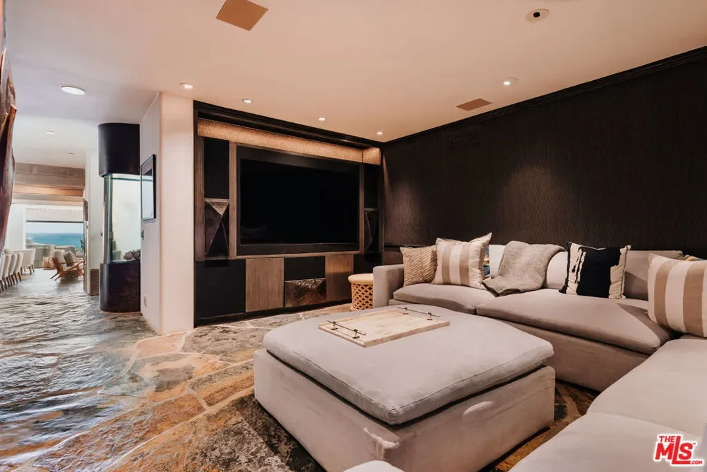 23614 Malibu Colony Road, Malibu, California, United States. - Photo 14