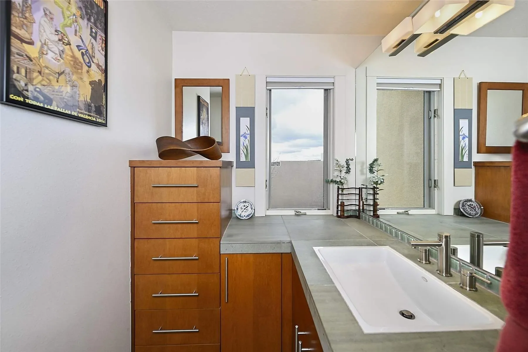 570 Via Arista, Santa Fe, NM 87506, Santa Fe, New Mexico, United States. - Photo 24