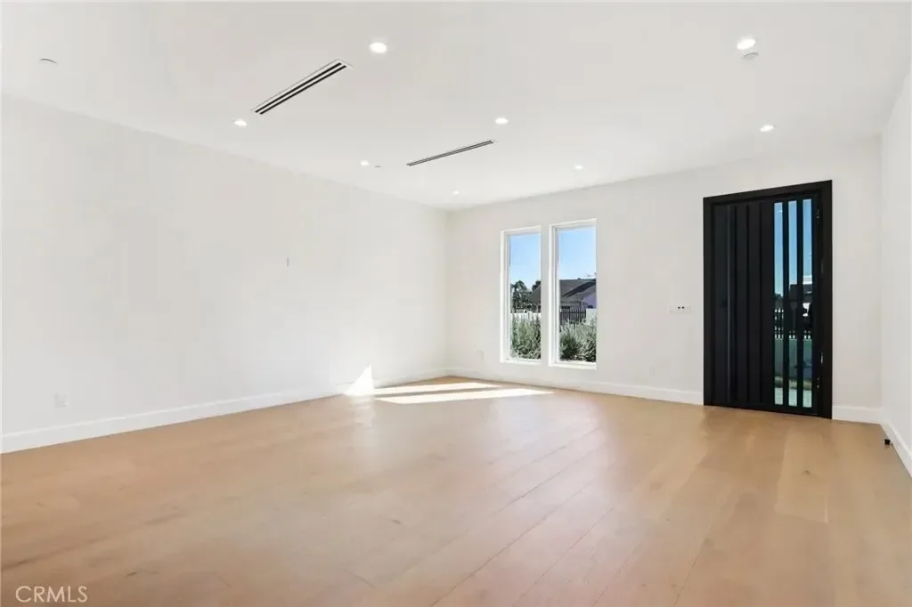 Gallery photo 3