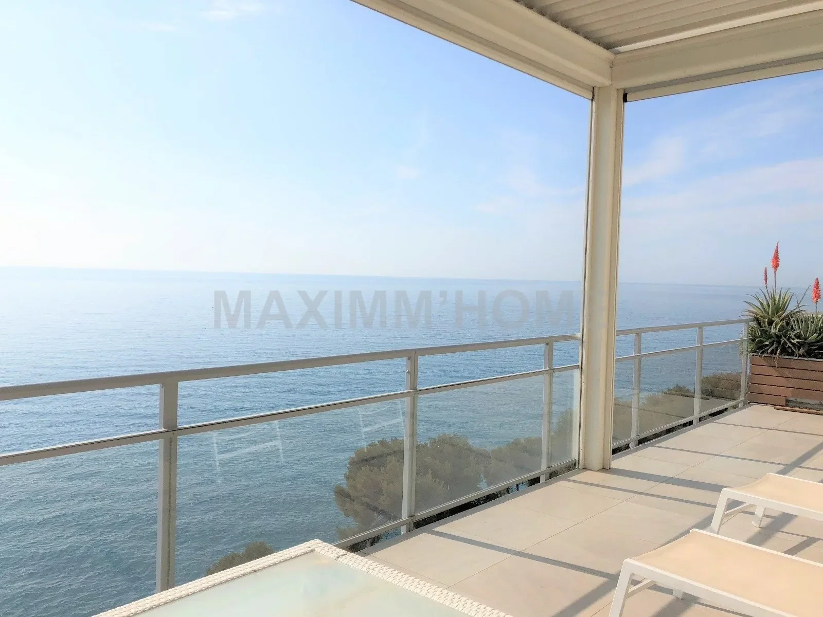 LOUIS LAURENS, Roquebrune-Cap-Martin, Provence-Alpes-Côte d'Azur, France. - Photo 4