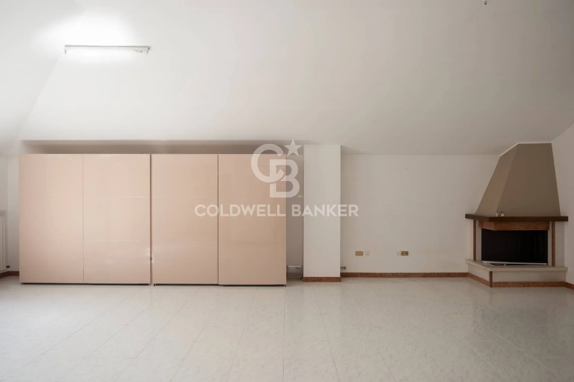 via IV novembre 22, Campobasso, Molise, Italy. - Photo 28