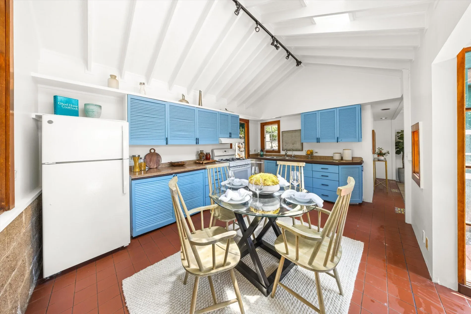 513 E Pedregosa Street, Santa Barbara, California, United States. - Photo 18