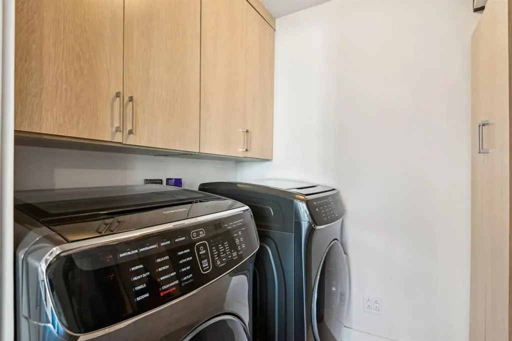 3130 N Harwood Street 705, Dallas, Texas, United States. - Photo 15