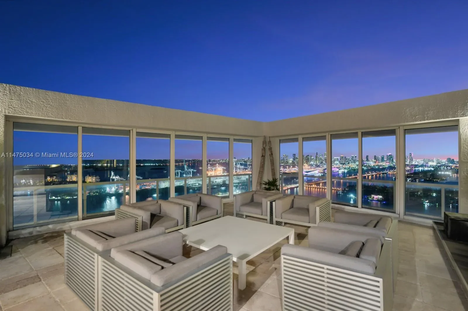 450 Alton Rd, #PH1, Miami Beach, Florida, United States. - Photo 23